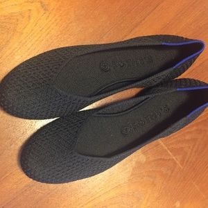 Rothy’s black flats